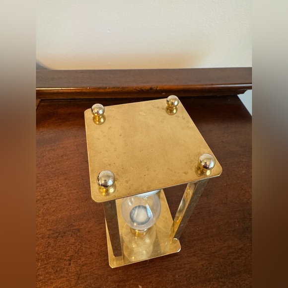 Vintage 6” Brass Framed Hourglass - 11:30 Minutes Sand Timer by Andrea Sadek - Picture 2 of 8